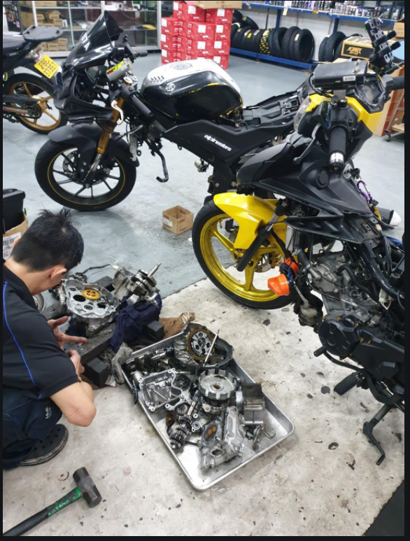 UC 4 : Overhaul Motorcycle/Small Engine